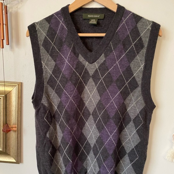 Argyle sweater vest - Picture 2 of 4